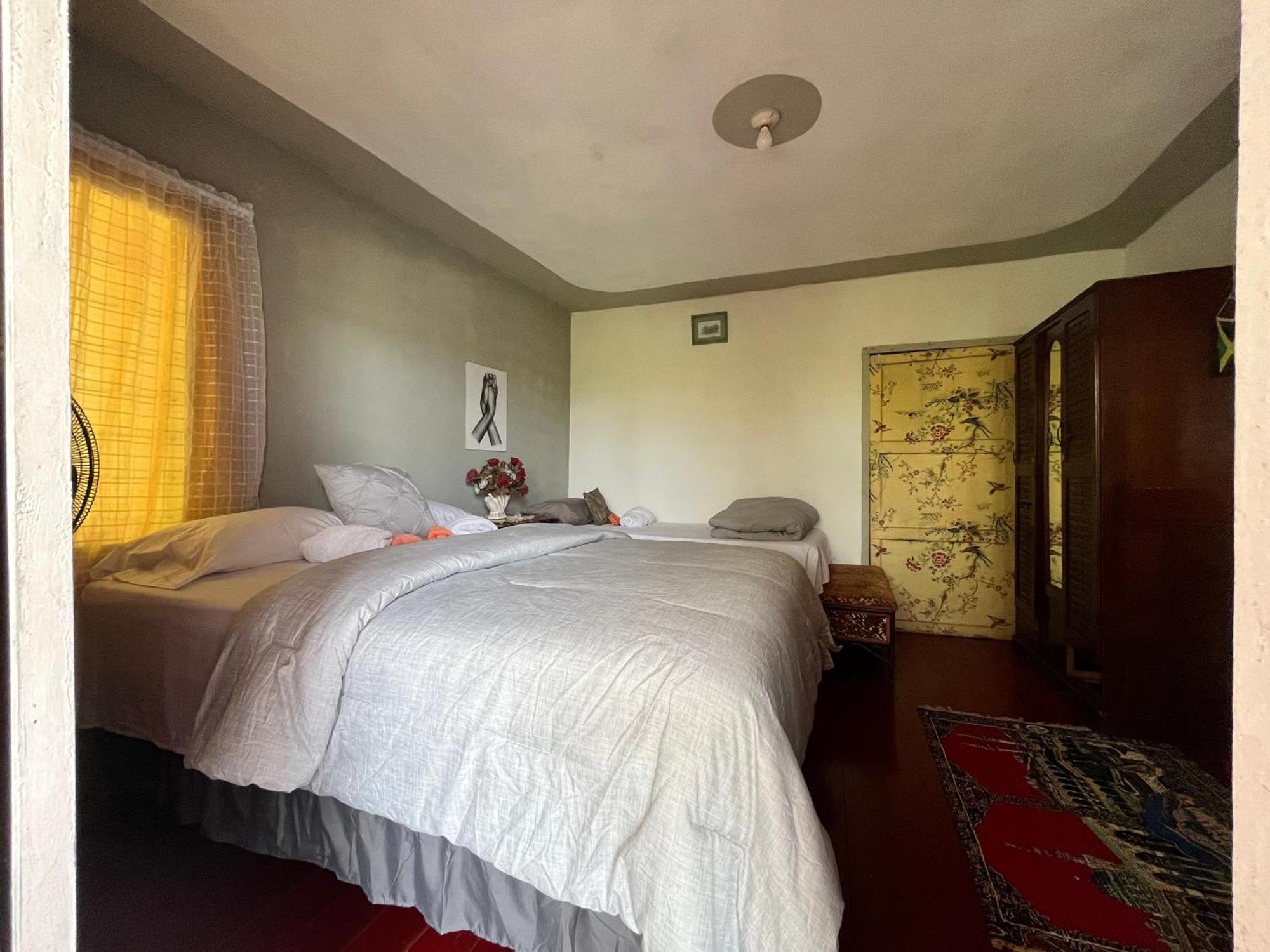 Nine Miles Cultural Hangouts And Tours Stepney Εξωτερικό φωτογραφία
