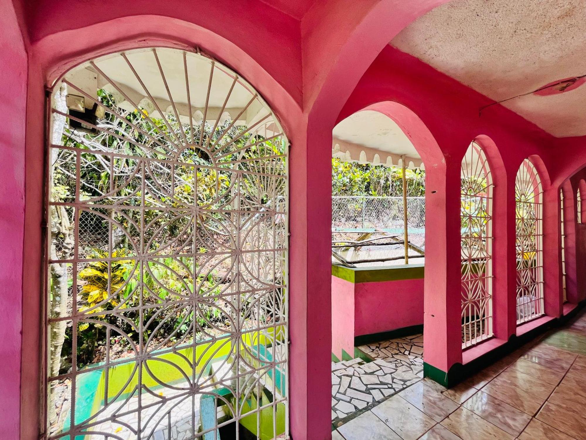 Nine Miles Cultural Hangouts And Tours Stepney Εξωτερικό φωτογραφία